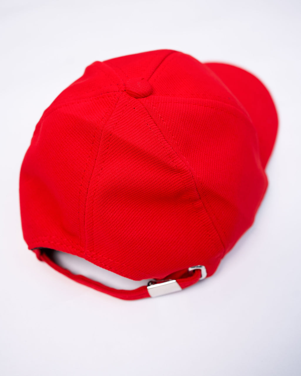 Red cap